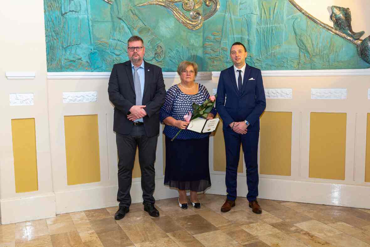 Aranygyűrű kitüntetés.jpg