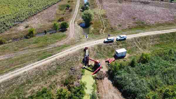 Ecseg-Felsőréhelyi összekötő csatorna feltöltése.jpg
